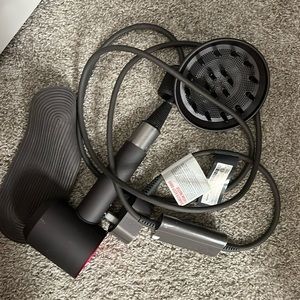 Dyson hair dyer fushia